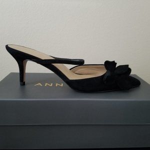 New A.T. Celina Suede Heeled Pump